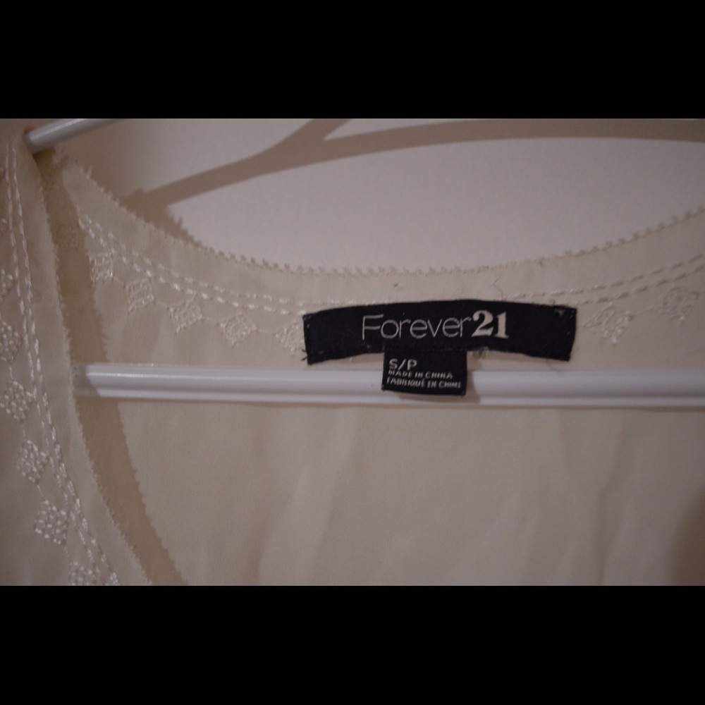 Forever 21 Top - Picture 3 of 5